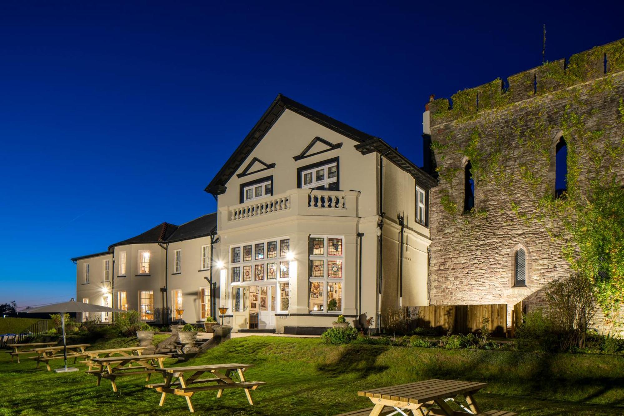The Castle Of Brecon Hotel, Brecon, Powys 外观 照片