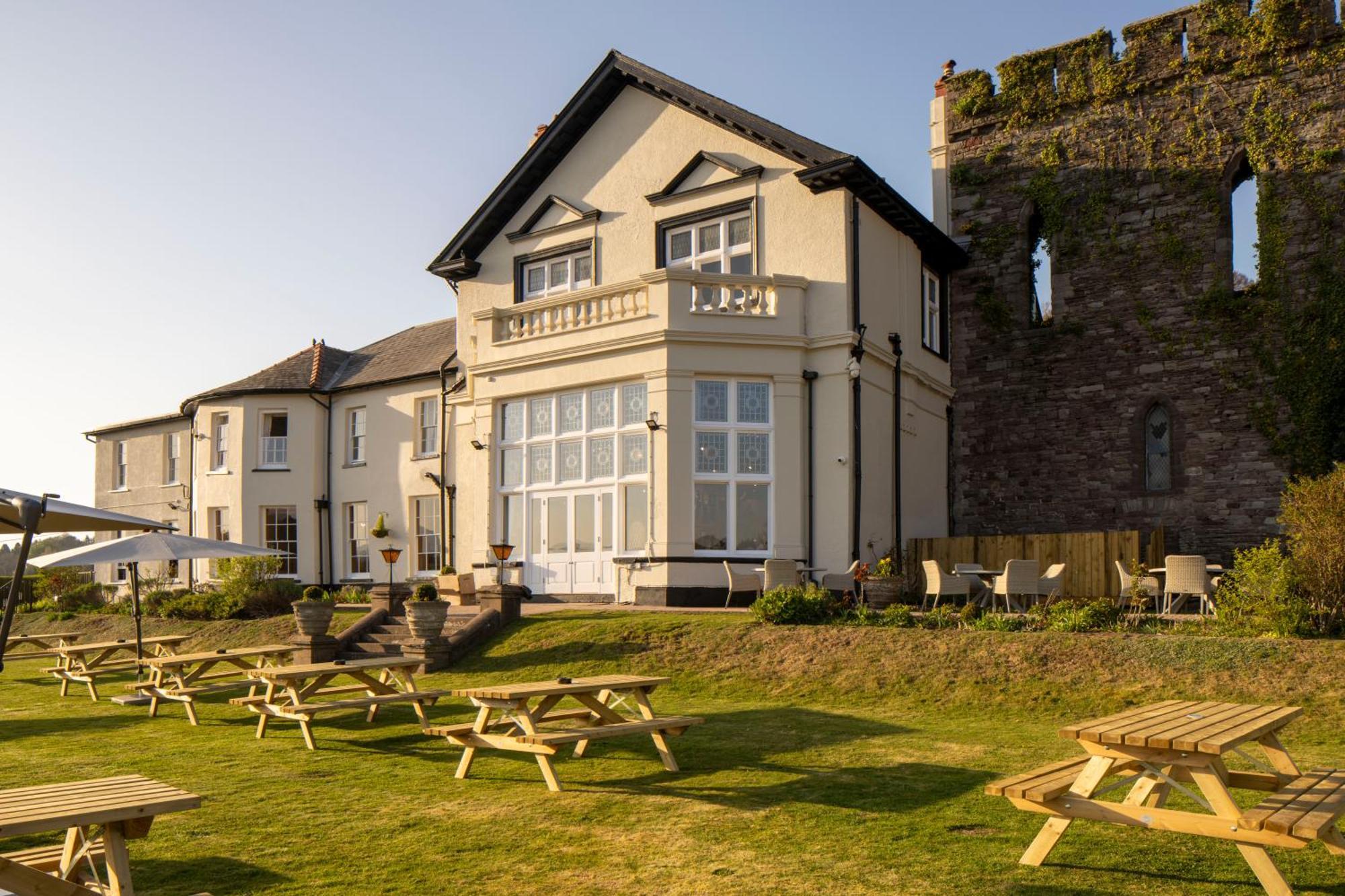 The Castle Of Brecon Hotel, Brecon, Powys 外观 照片
